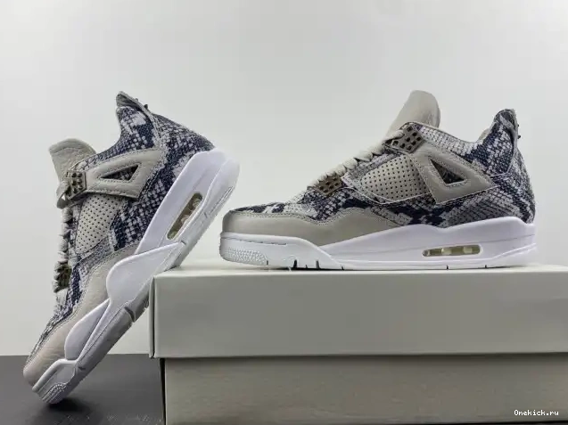 One Kick Snakeskin Retro 4 819139-030 Jordan 0518